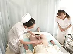 勇敢な警官は、最初からテントを隠すことに決めました アダルト シルクラボ