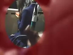 男性の群衆を撫でる赤い学生 鈴木 一徹 電マ