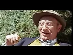 彼女は指で彼女の姪を見つけ、参加することに決めました 女子 向け アダルト 無料 動画