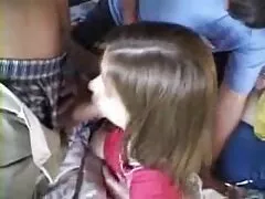 空腹空腹水たまりで大きな猫をロックします。 女性 版 エロ 動画